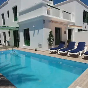 Santa Fe Villa Puerto del Carmen (Lanzarote)